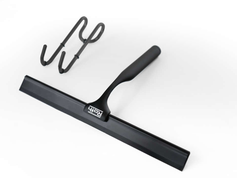 Photo Coffret entretien Roth comprenant Raclette + Support NOIR MAT