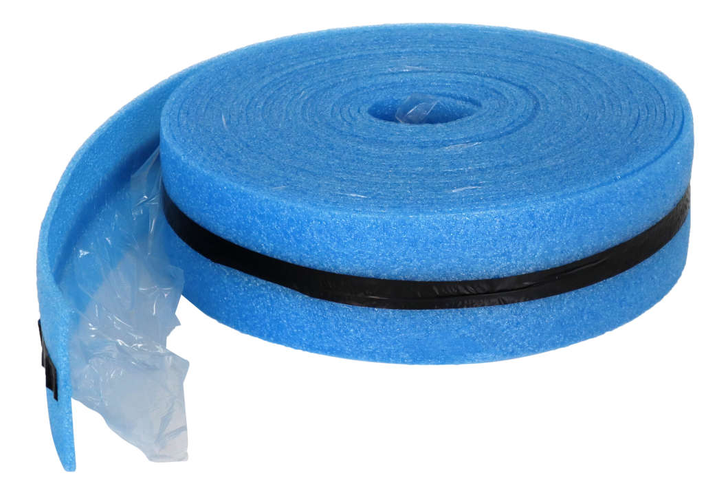 Photo Bande latérale avec bavette L= 25m H= 150mm Ep= 8mm - Mousse autocollante