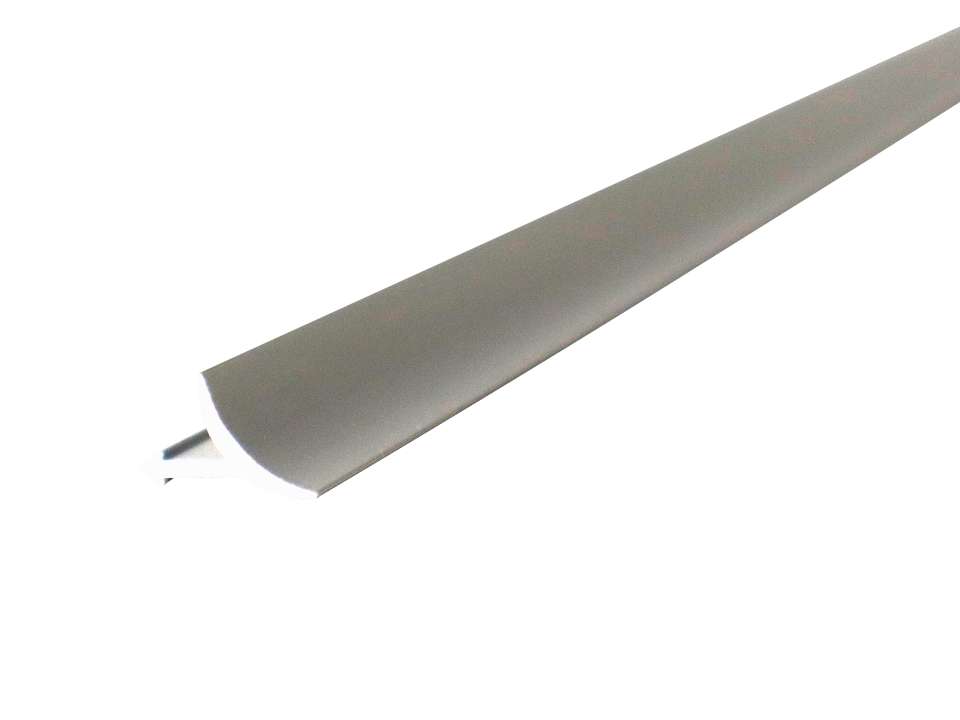 Photo Profile de jonction sol mur en Aluminium finition Blanc laqué Longueur 2550mm