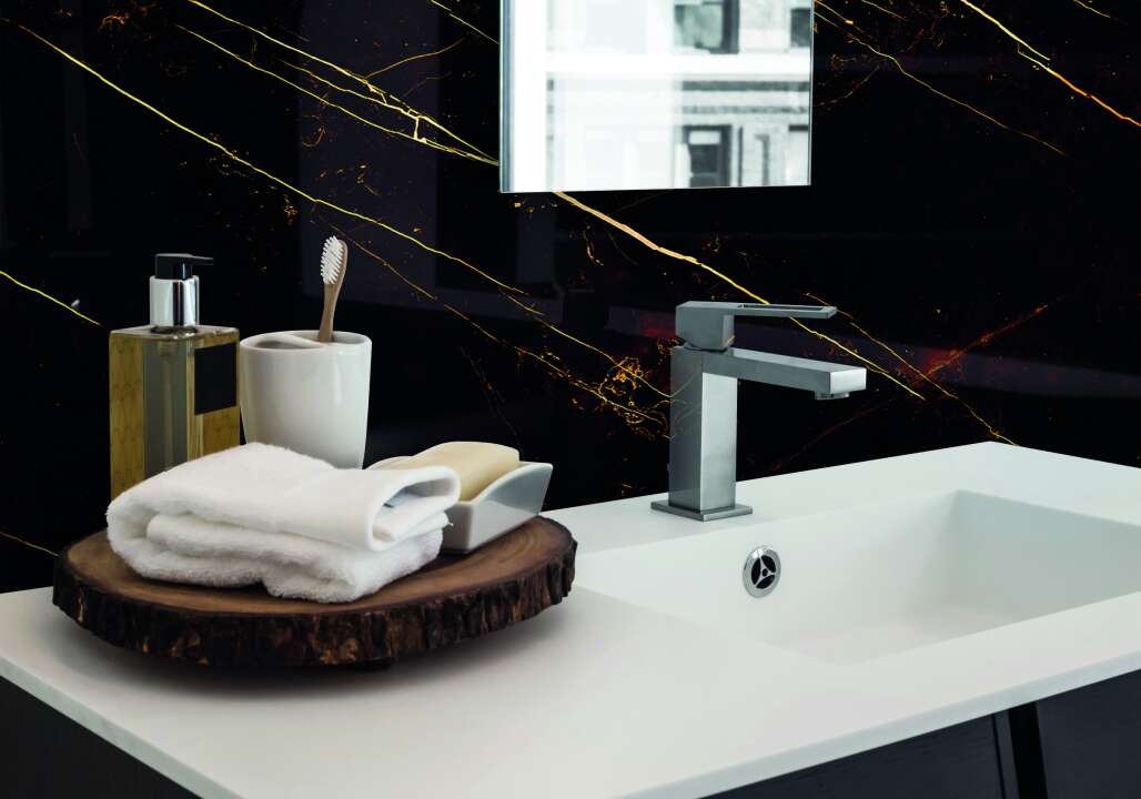 Photo Panneau mural douche NU VIPANEL CARISSIMA ECLAT DORE BRI. 1500x2550x3MM