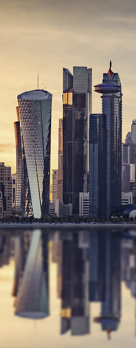 Photo Panneau mural douche NU VIPANEL PAYSAGE URBAIN SKYLINE DOHA BRI. 1000x2550x3MM