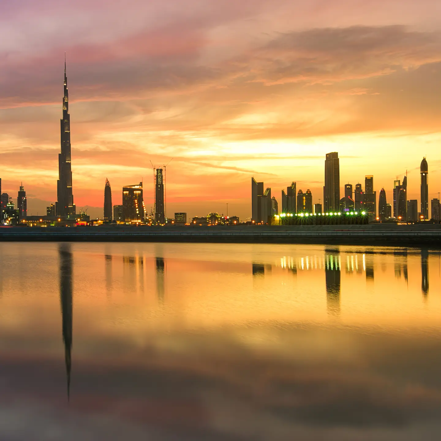 Photo Panneau mural douche NU VIPANEL PAYSAGE URBAIN SKYLINE DUBAI BRI. 1500x2550x3MM